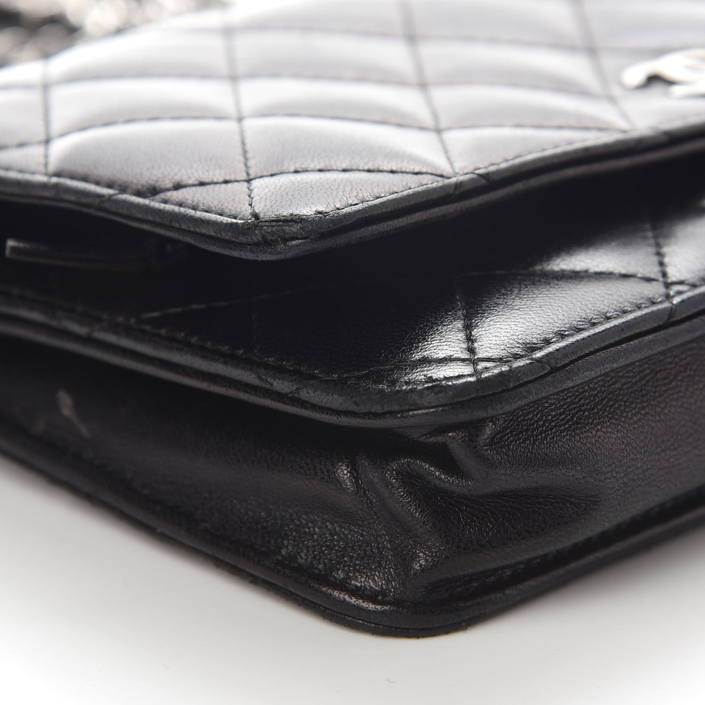 Lambskin Quilted Wallet On Chain WOC Black