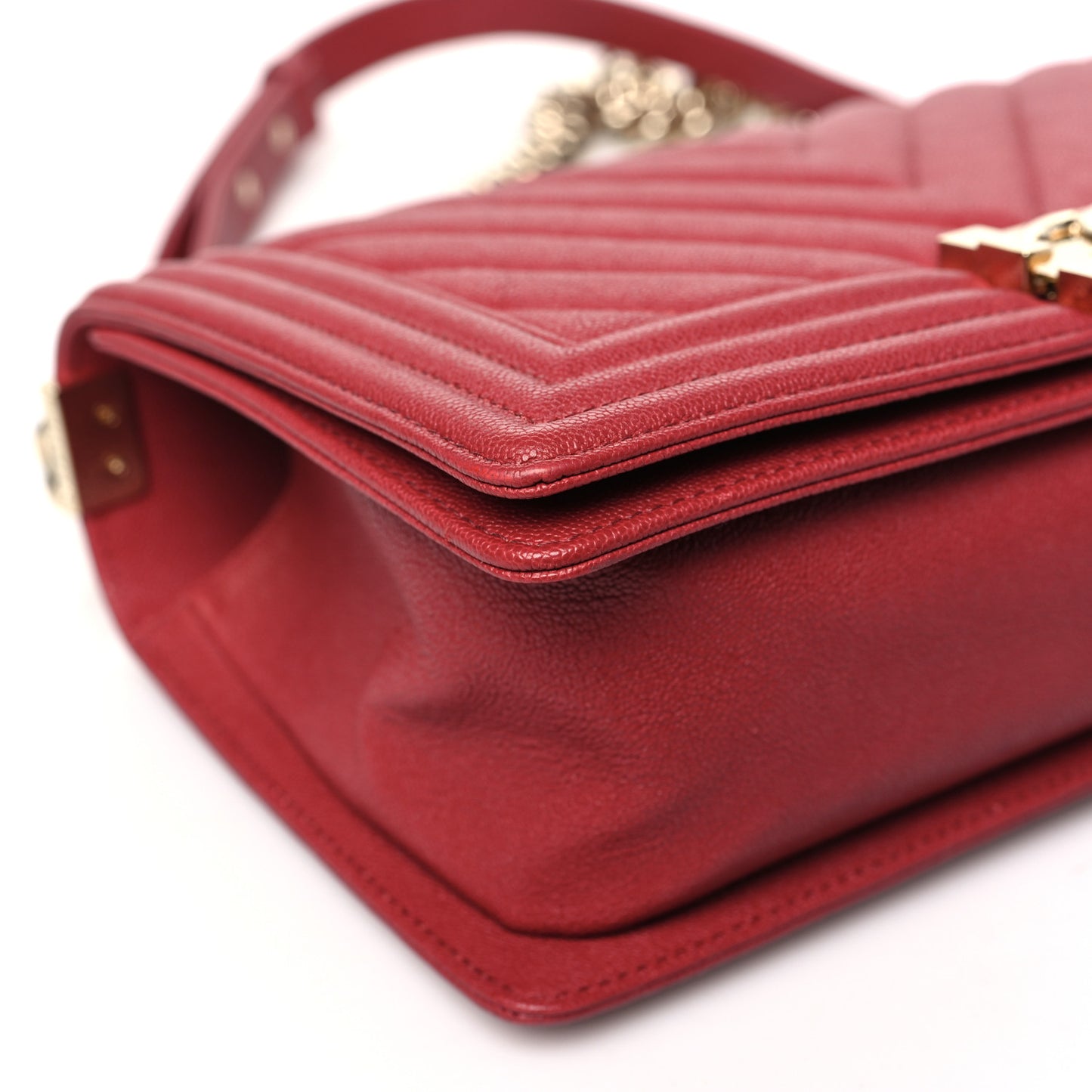 Caviar Chevron Quilted Medium Boy Flap Red