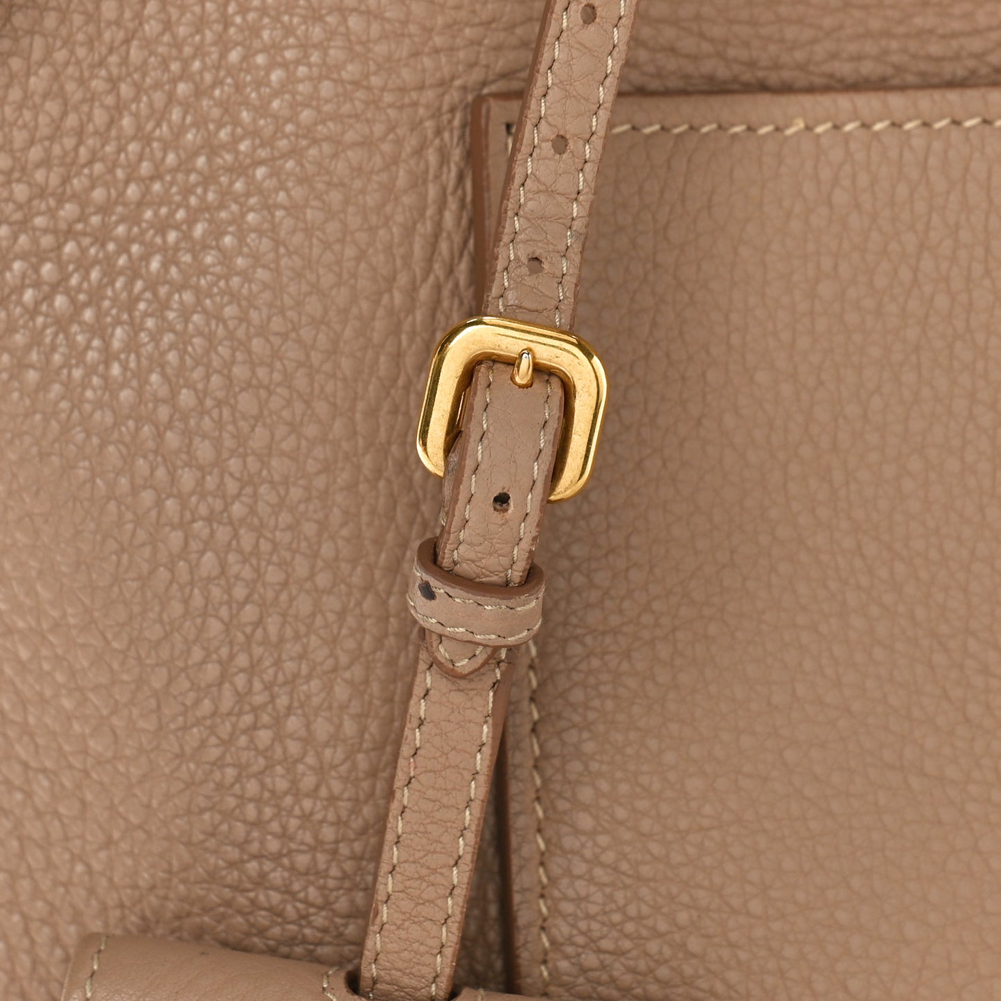 Vitello Daino Boxy Tote Cammeo
