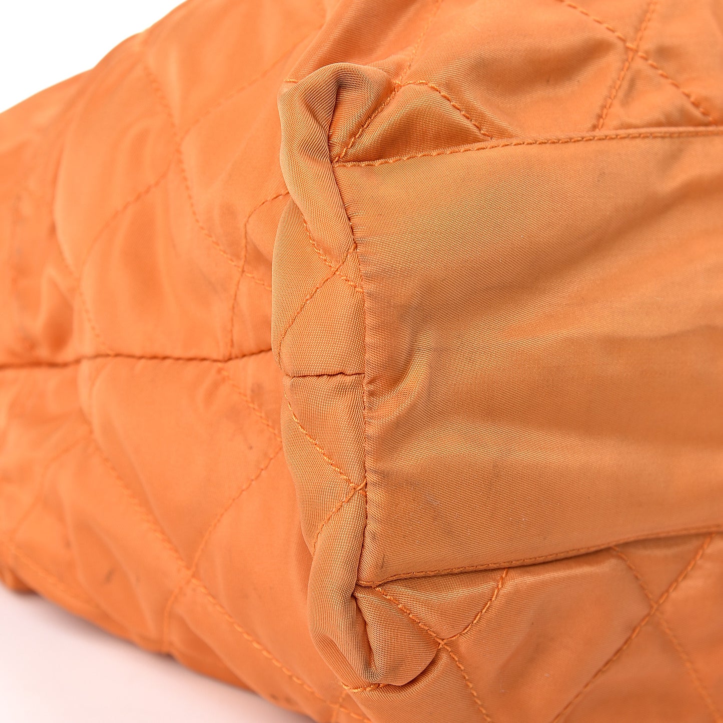 Tessuto Nylon Quilted Impunturado Bag Ambra
