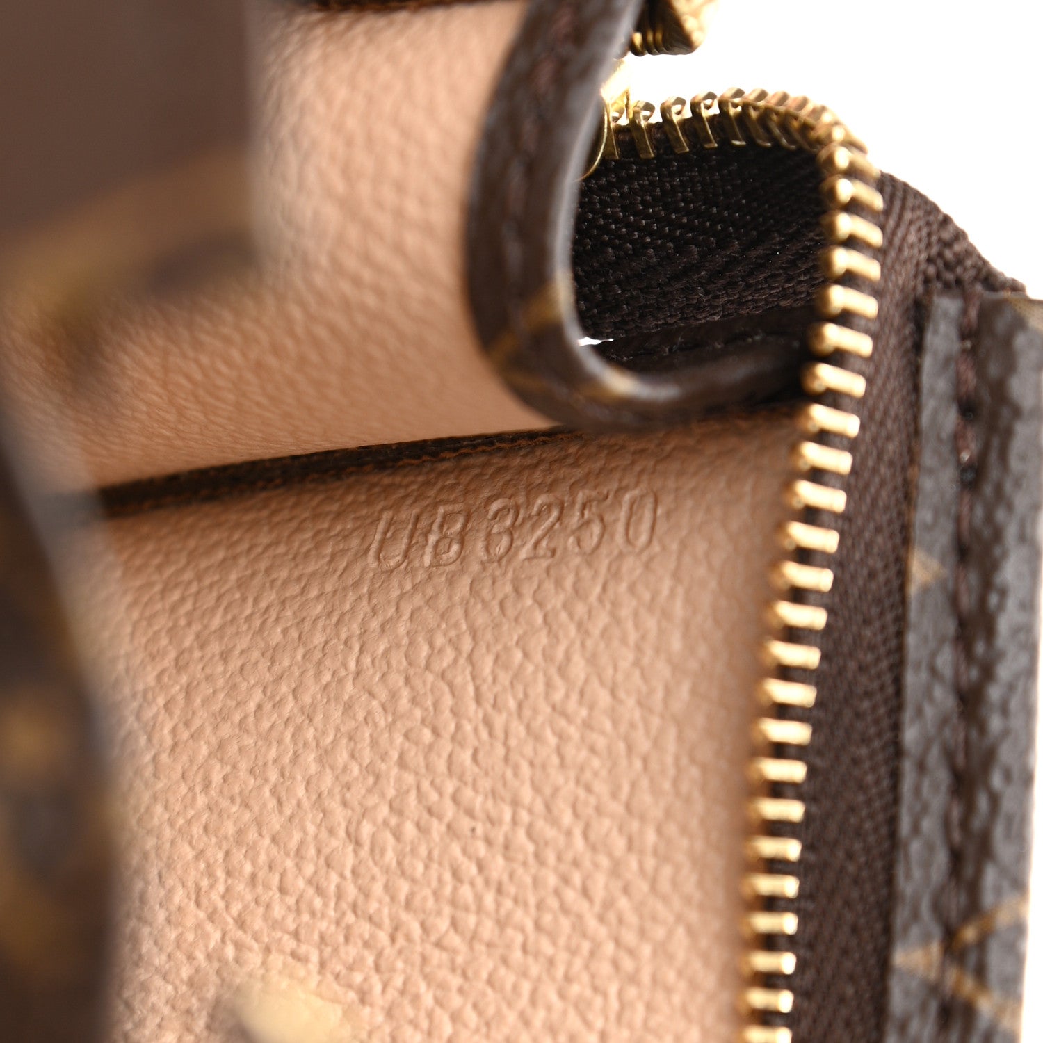 Louis Vuitton Monogram Toiletry Pouch 15 7 of 8