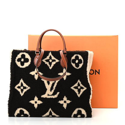 Louis Vuitton Shearling Monogram Giant Teddy Onthego GM Black White 10 of 10