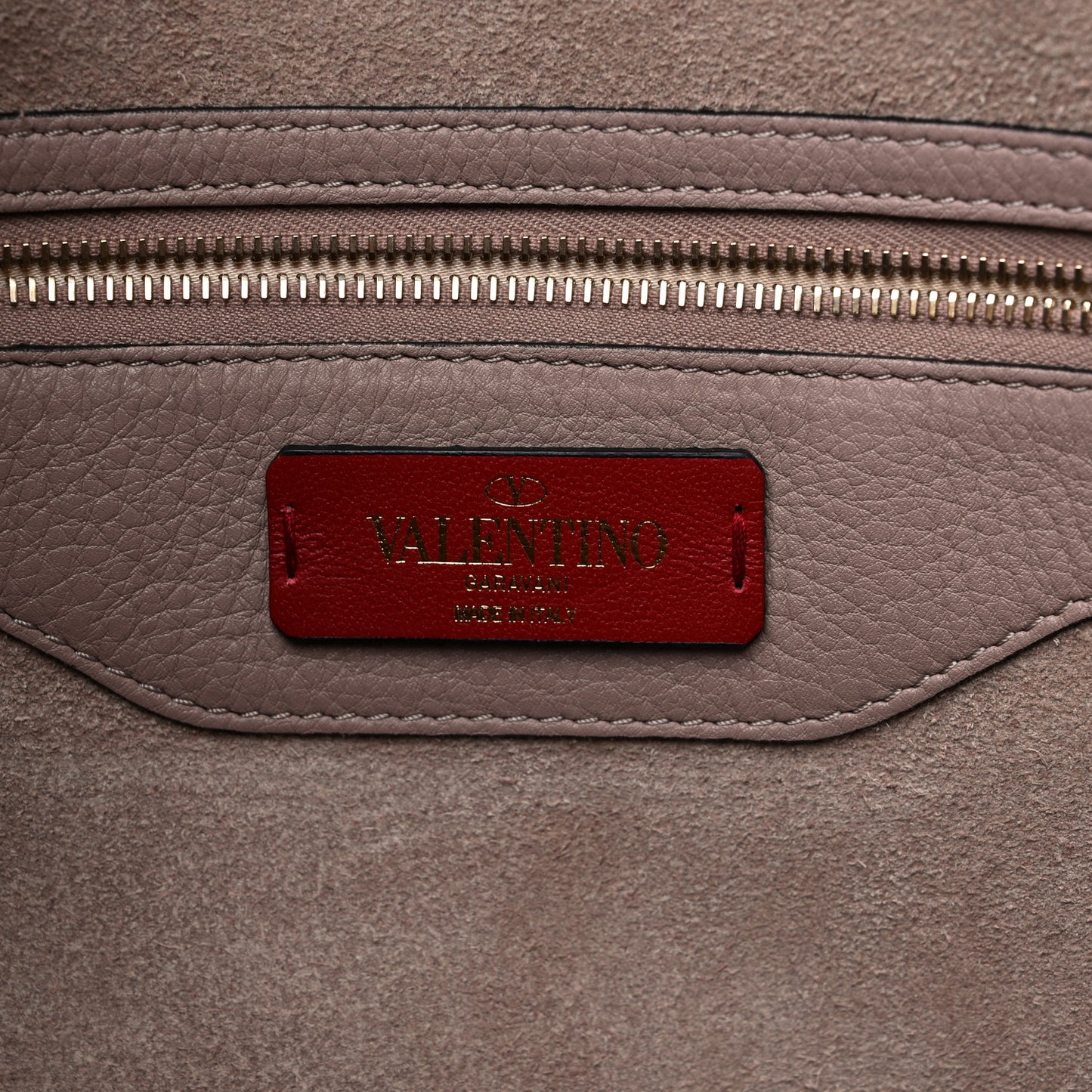 Grained Calfskin Rockstud Shoulder Tote Poudre
