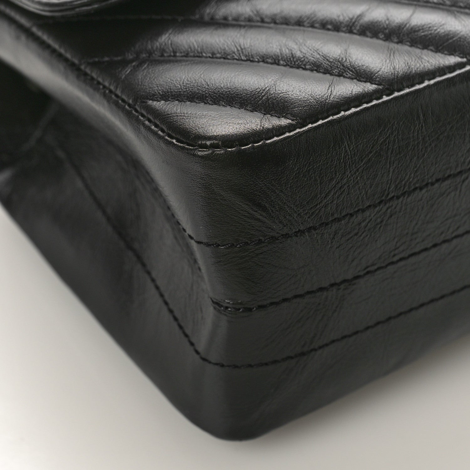 Chanel Aged Calfskin Chevron Quilted 2.55 Reissue Mini Flap So Black 15 of 19