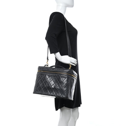 Chanel Lambskin Quilted Vanity Black 3 of 16