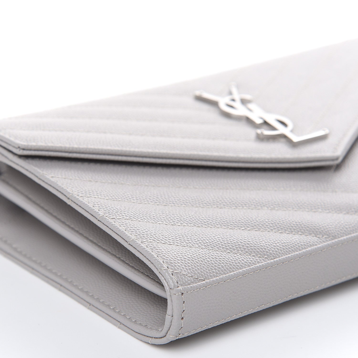 Saint Laurent Grain De Poudre Matelasse Chevron Monogram Chain Wallet Granite 7 of 10