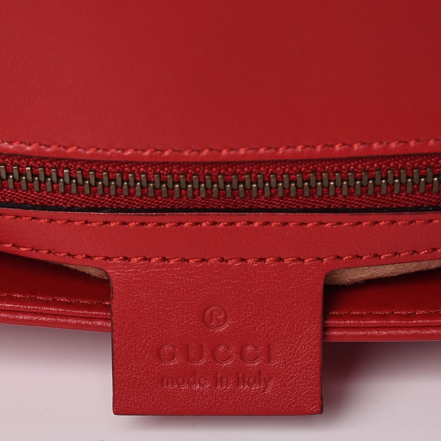 Calfskin Matelasse Small GG Marmont Shoulder Bag Hibiscus Red