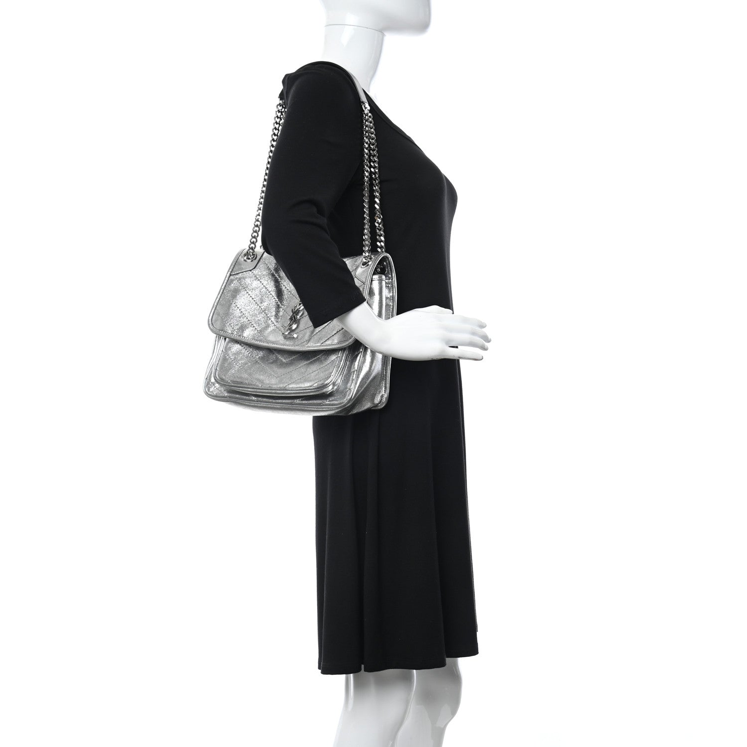 Saint Laurent Metallic Lambskin Matelasse Monogram Medium Niki Chain Satchel Argento 3 of 5
