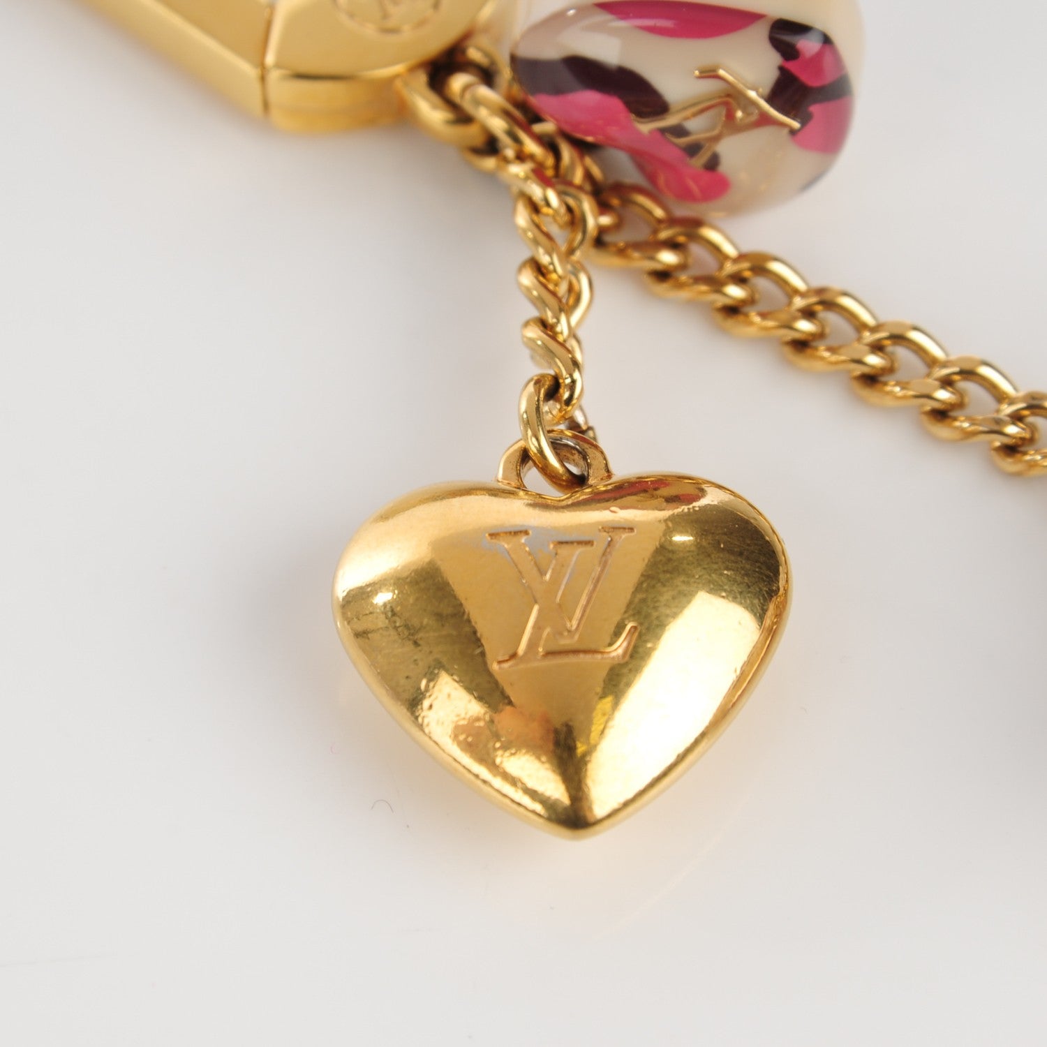 Louis Vuitton Leopard Heart Bag Charm Key Holder Blanc Corail 5 of 5