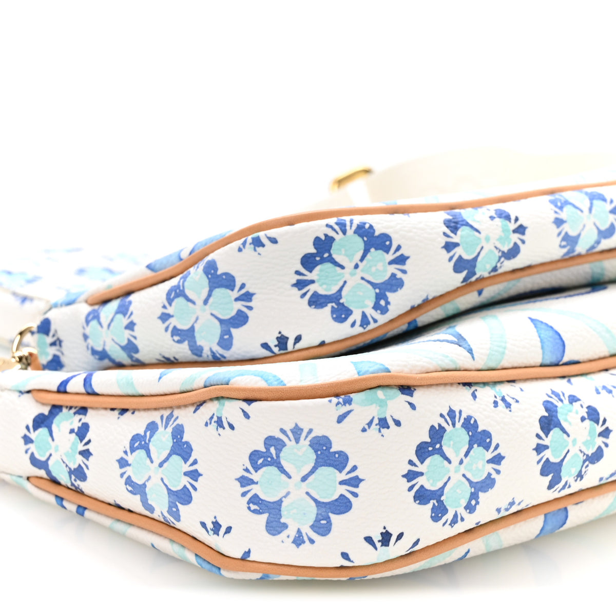 Louis Vuitton Monogram Giant By The Pool Multi Pochette Accessories Lagoon Blue 8 of 9