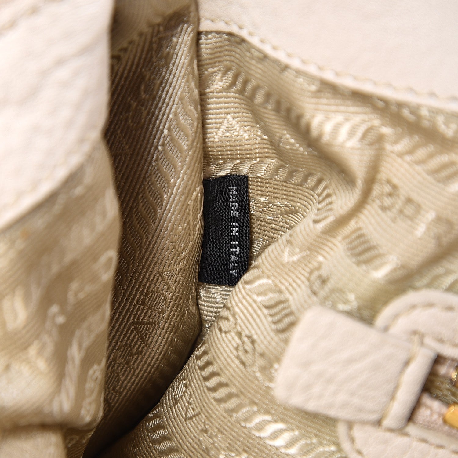 Prada Vitello Daino Top Handle Zip Tote Sabbia 8 of 18