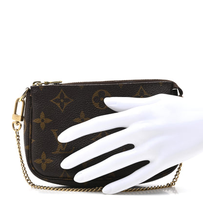 Louis Vuitton Monogram Mini Pochette Accessories 2 of 9