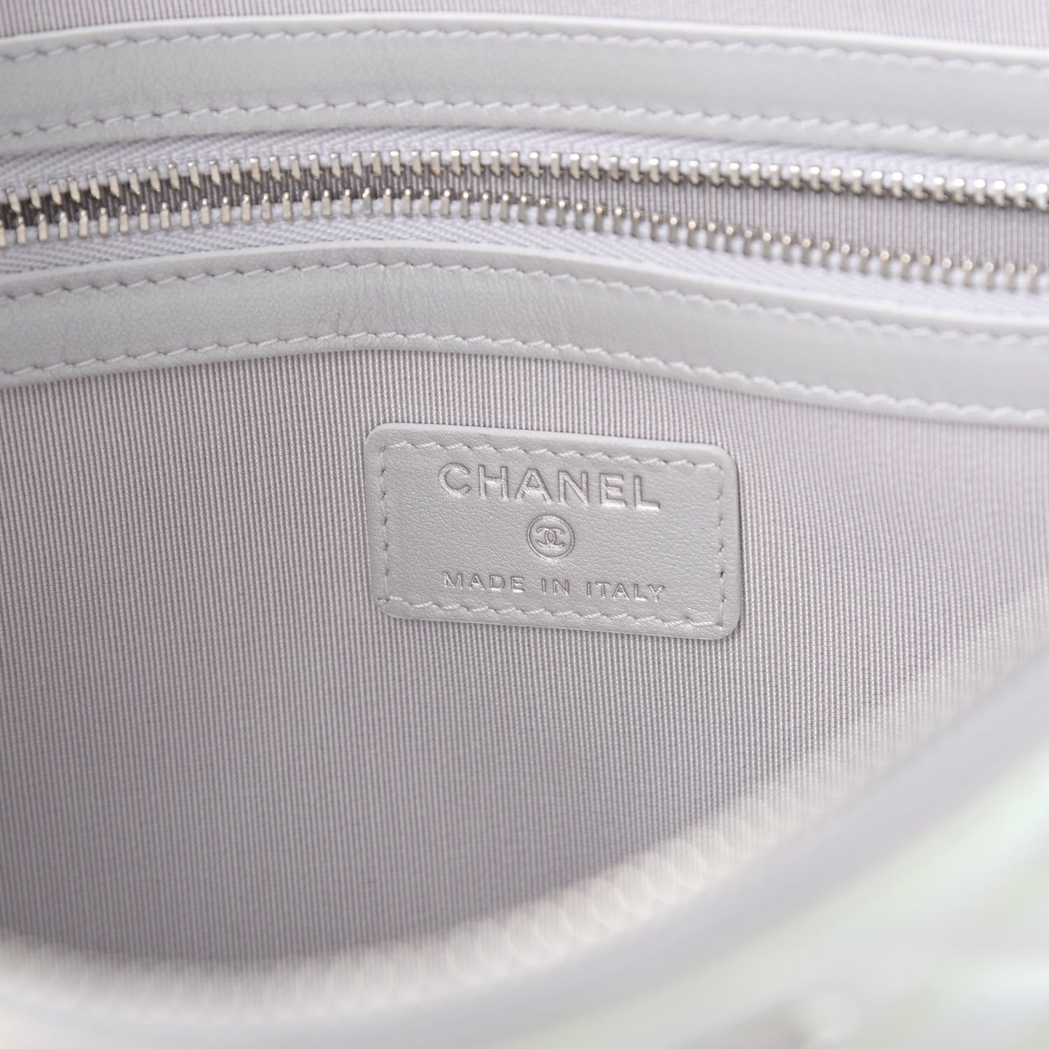 Chanel Iridescent Crumpled Calfskin CC Ripples Medium Cosmetic Case White 6 of 8