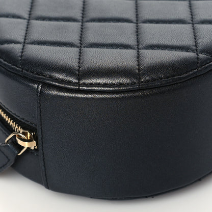 Chanel Iridescent Lambskin Quilted Pearl Round Clutch With Chain Black 9 of 11
