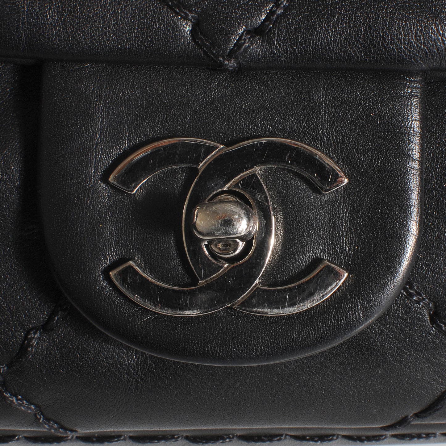 Calfskin Expandable Flap Black