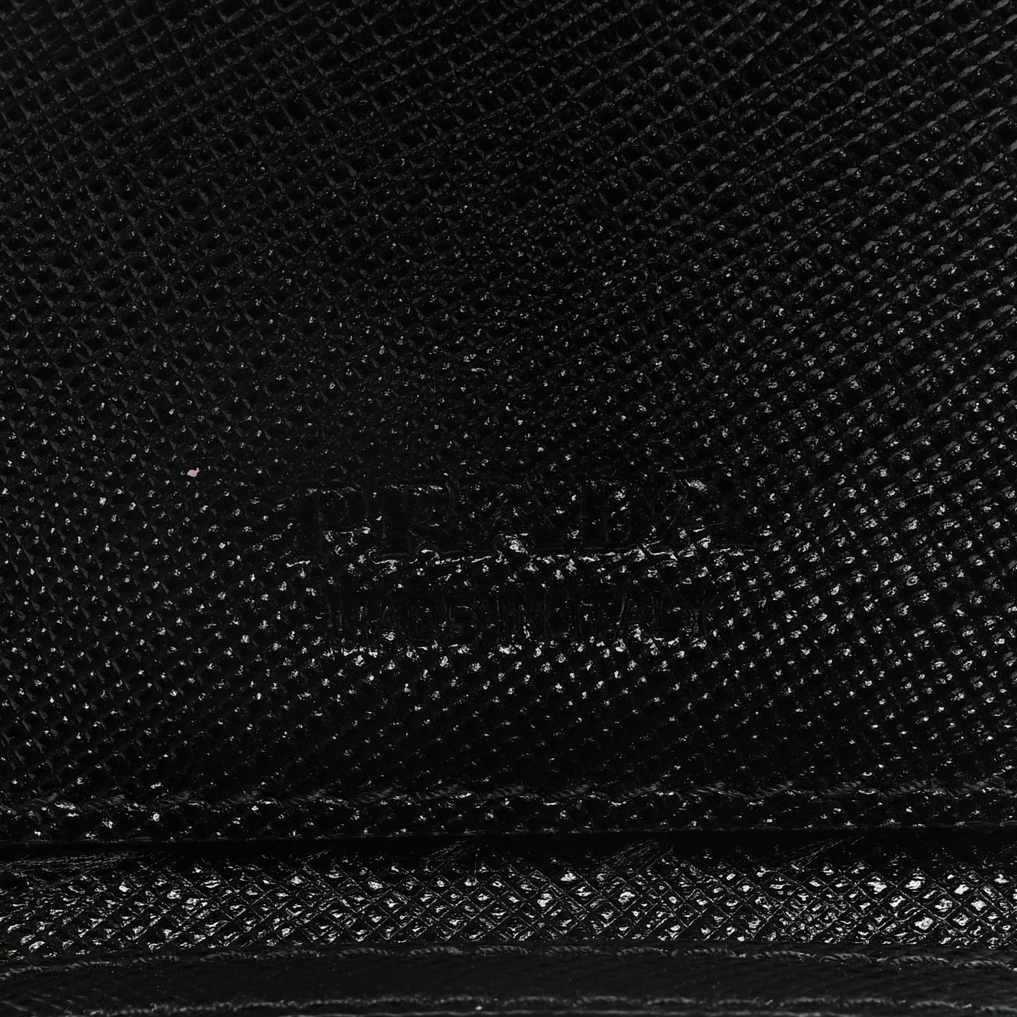 Saffiano Triangle Card Holder Keyring Black