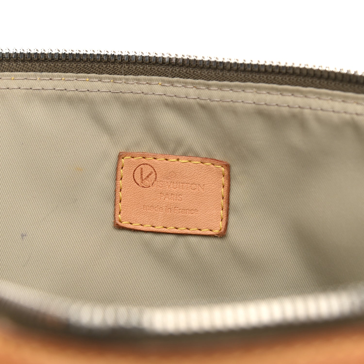 Louis Vuitton Damier Geant Explorateur Terre 5 of 15