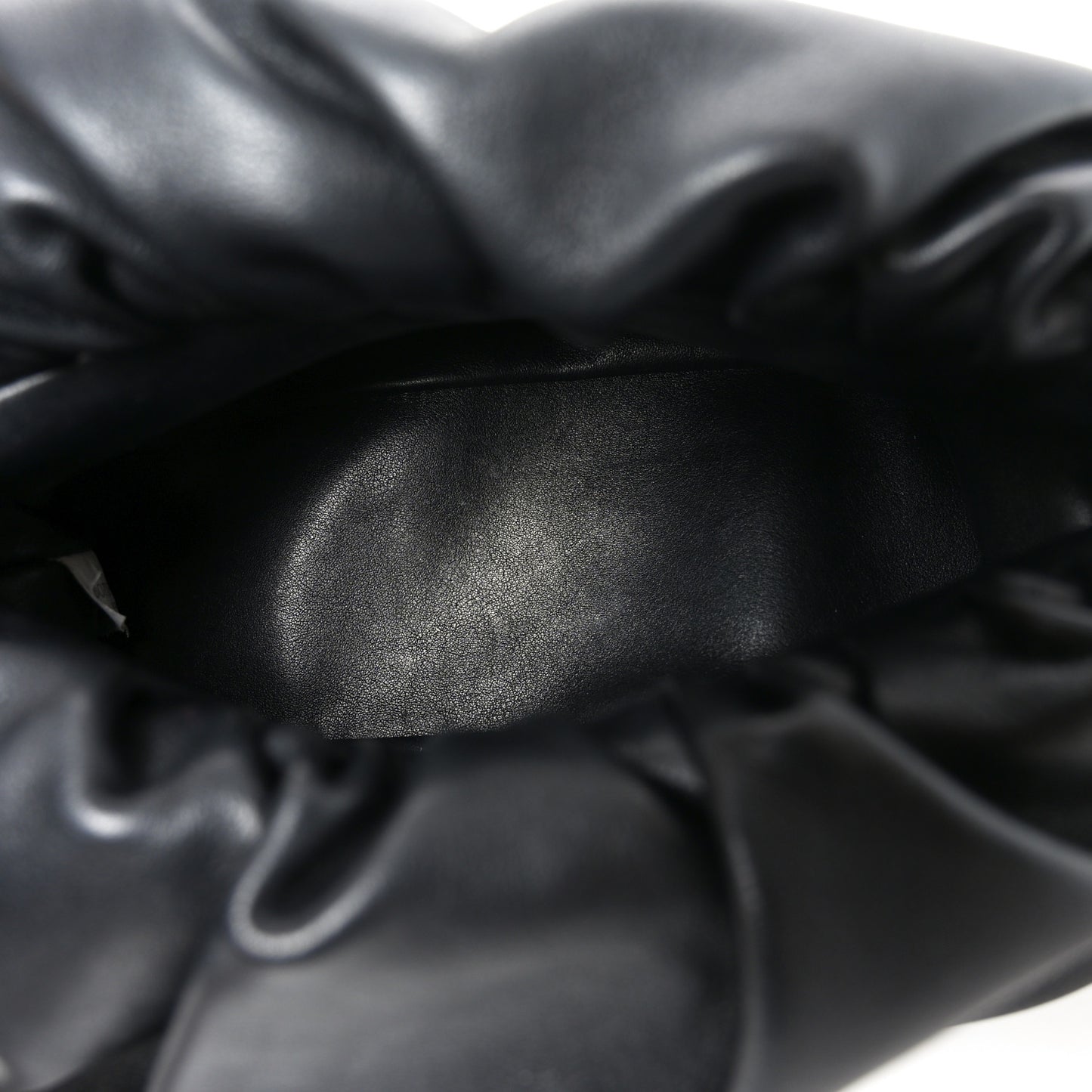 Calfskin The Pouch Chain Black