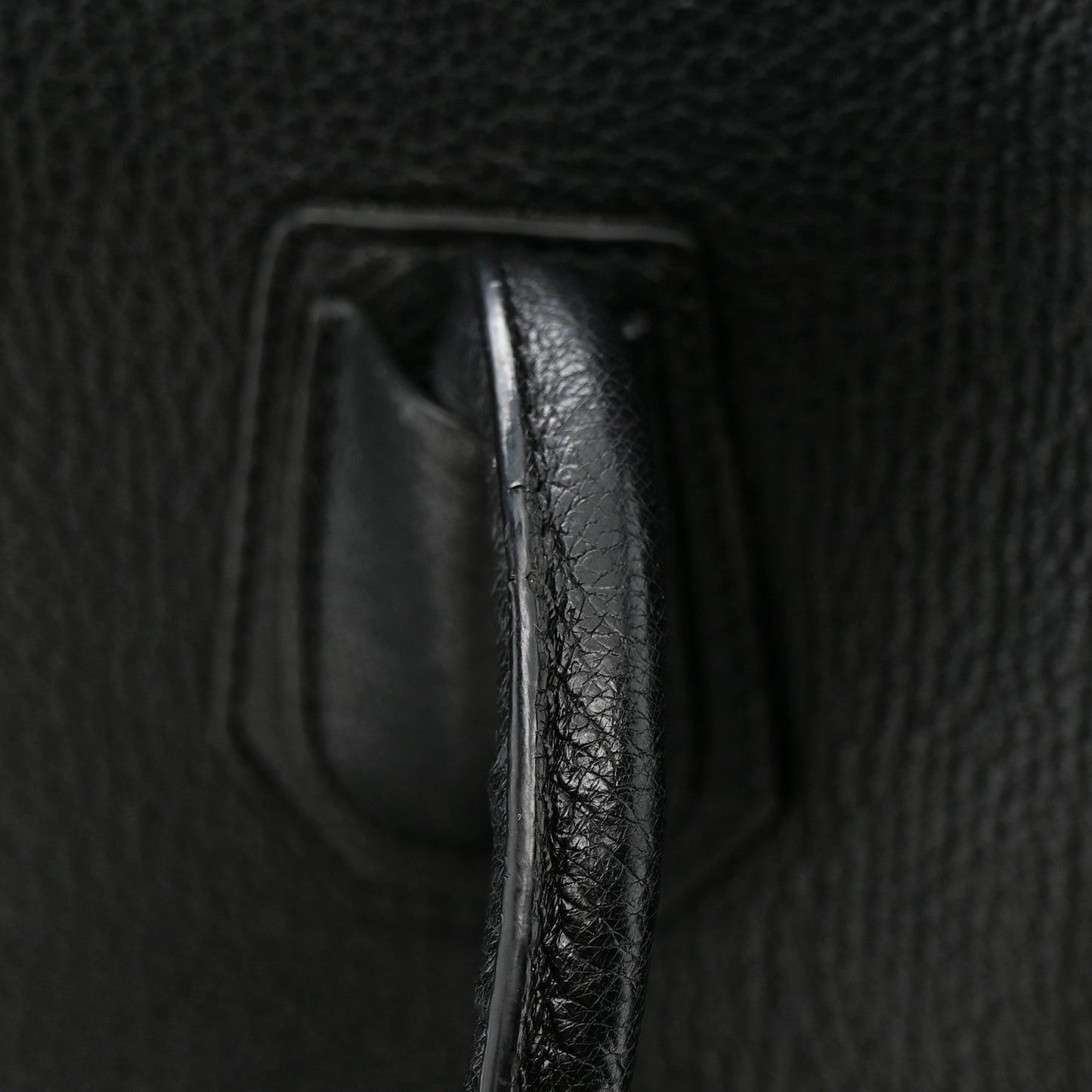 Sugar Goatskin Medium Antigona Black