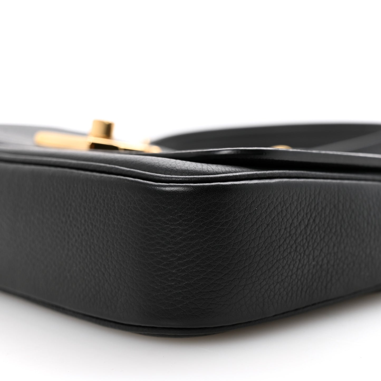 Calfskin Lockme Chain East West Black