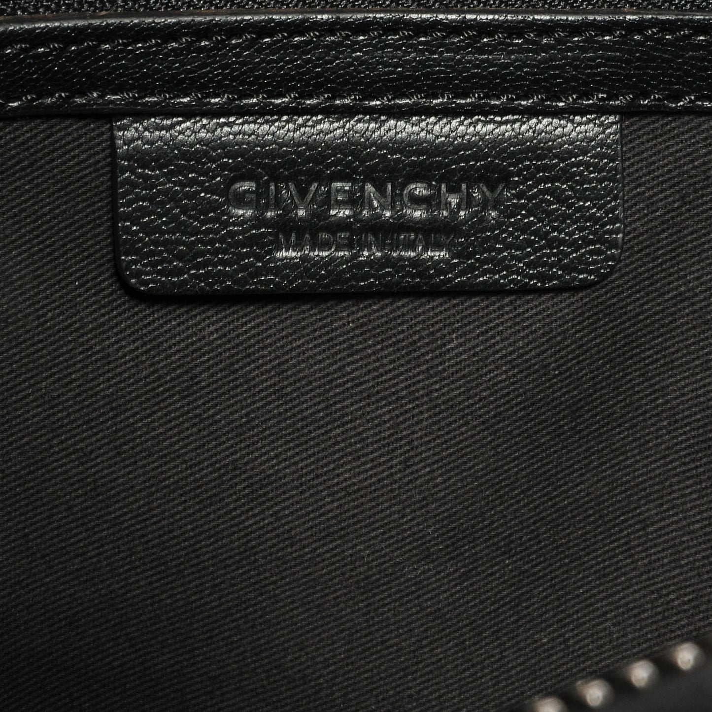 Sugar Goatskin Medium Antigona Black