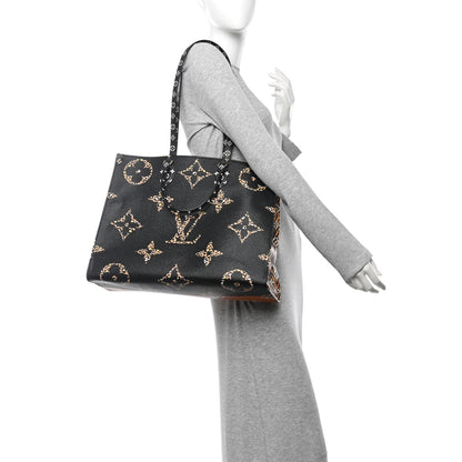 Louis Vuitton Monogram Giant Jungle Onthego GM Black 2 of 12