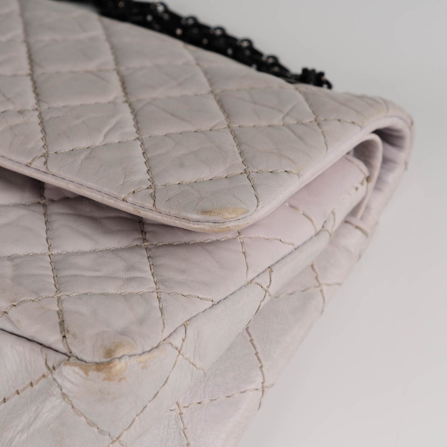 Aged Calfskin 2.55 Reissue 225 Flap Light Grey