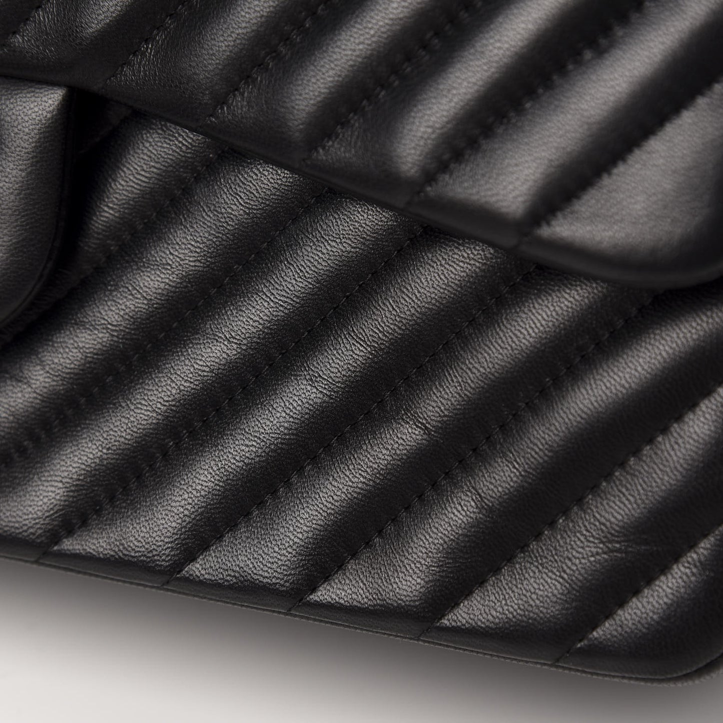 Lambskin Chevron Quilted Jumbo Double Flap So Black