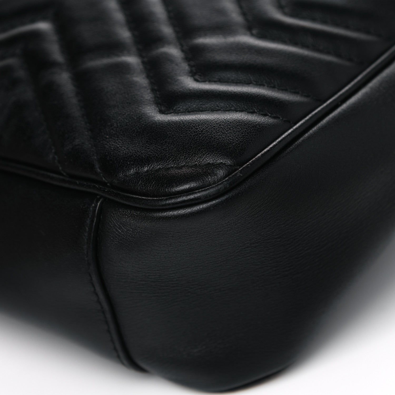 Gucci Calfskin Matelasse Medium GG Marmont Shoulder Bag Black 13 of 19