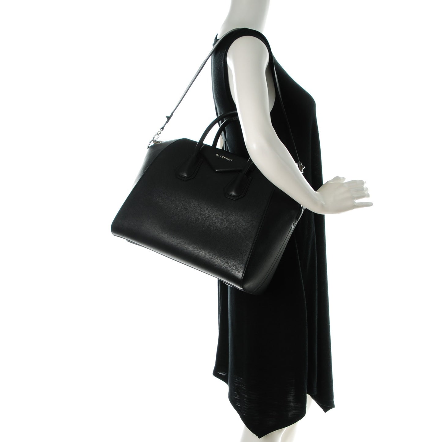 Sugar Goatskin Medium Antigona Black