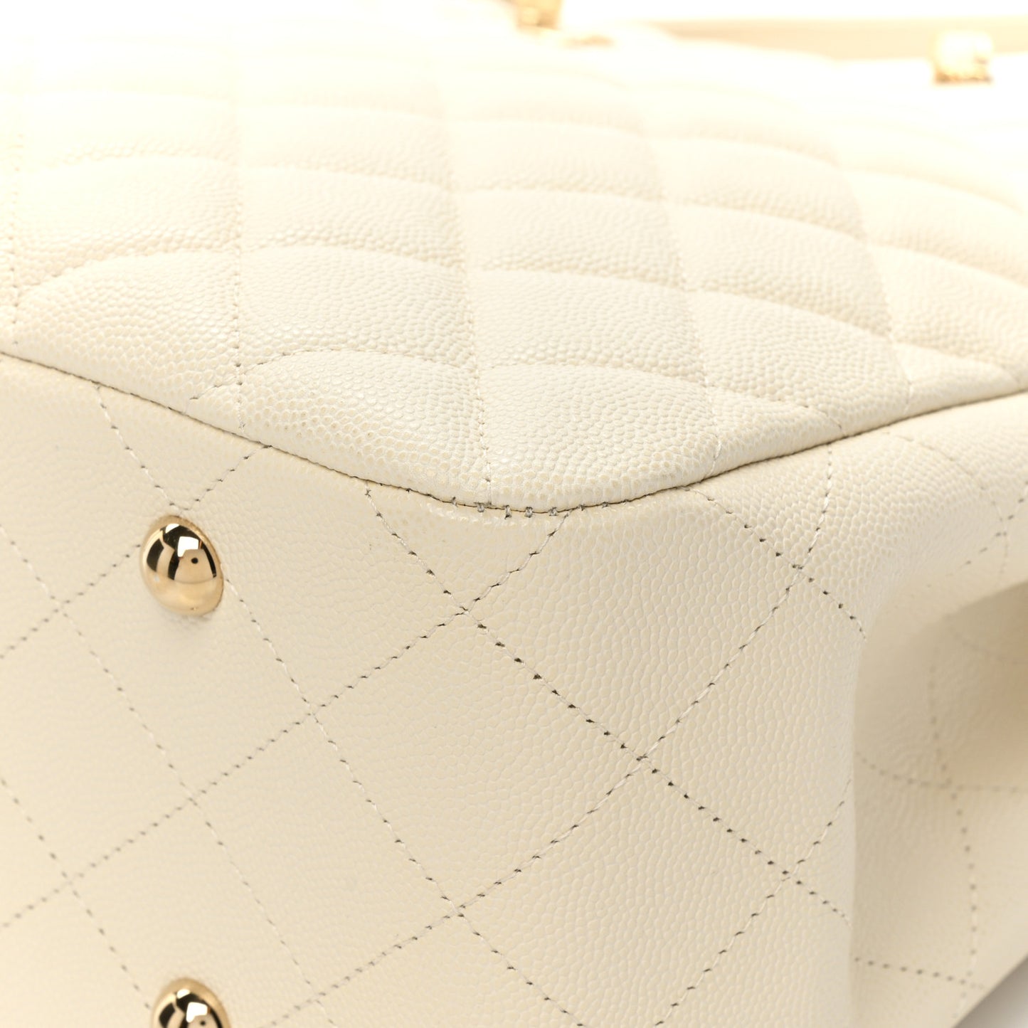 Caviar Quilted Large Classic Shopping Tote White