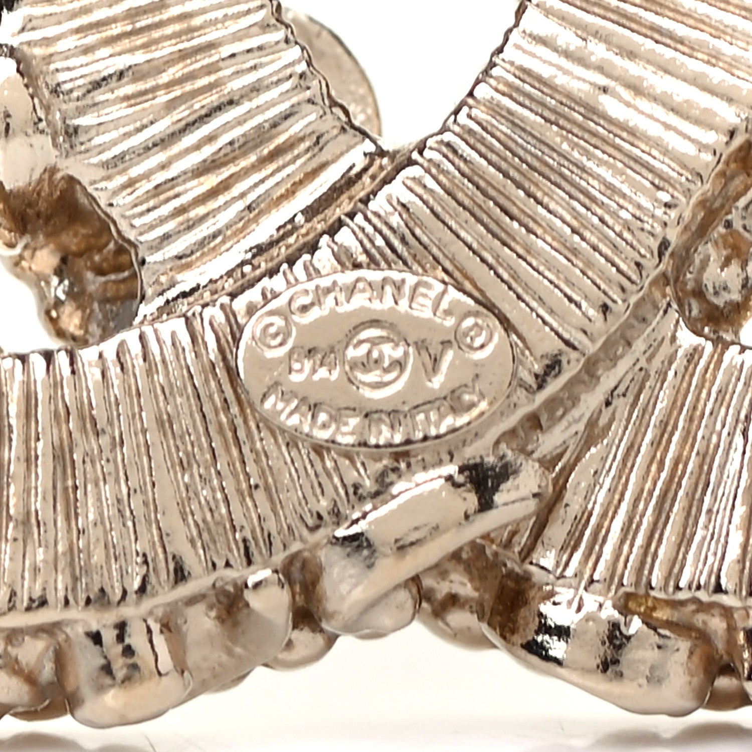 Chanel Enamel CC Baroque Brooch Black Gold 3 of 4