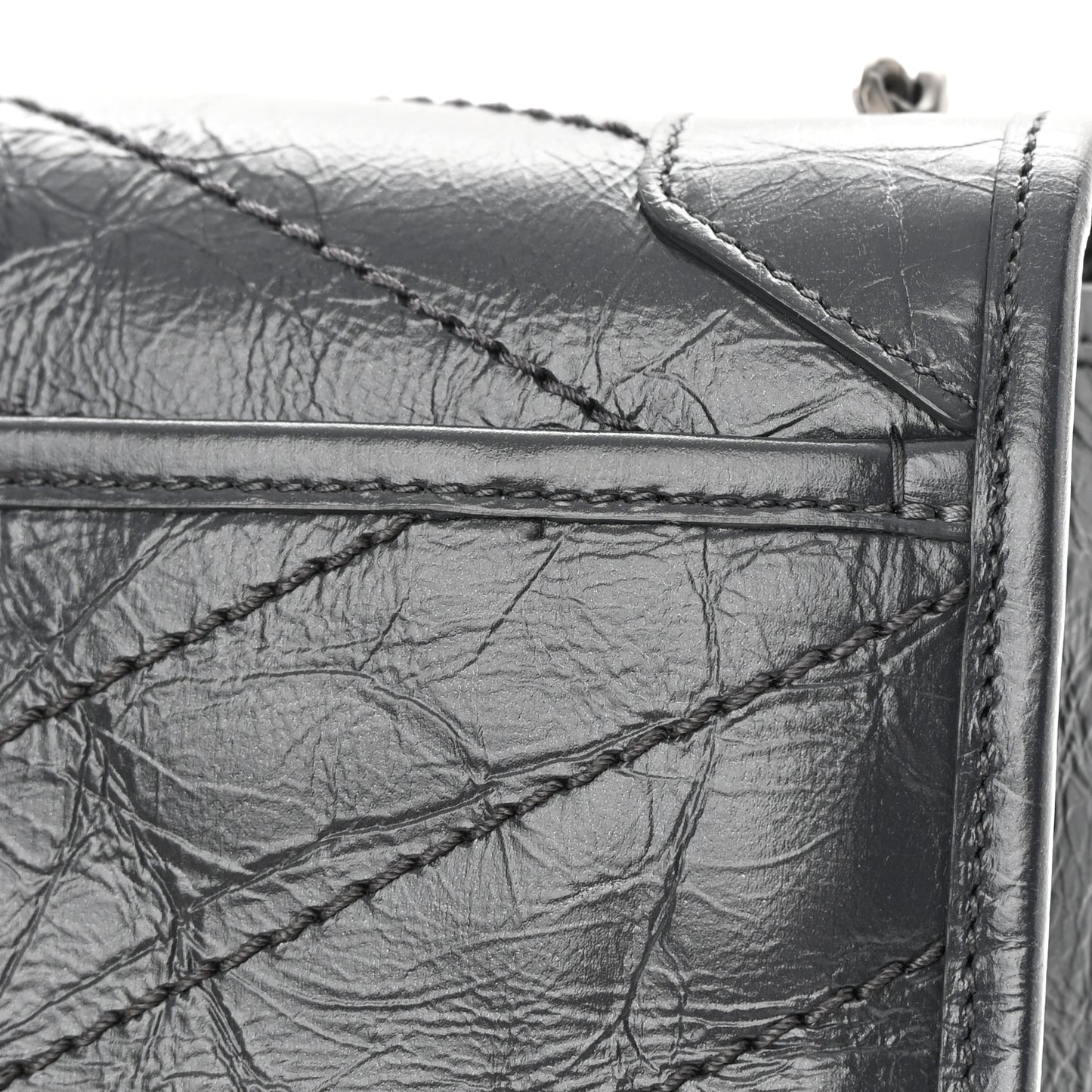 Crinkled Calfskin Matelasse Monogram Niki Chain Wallet Fog