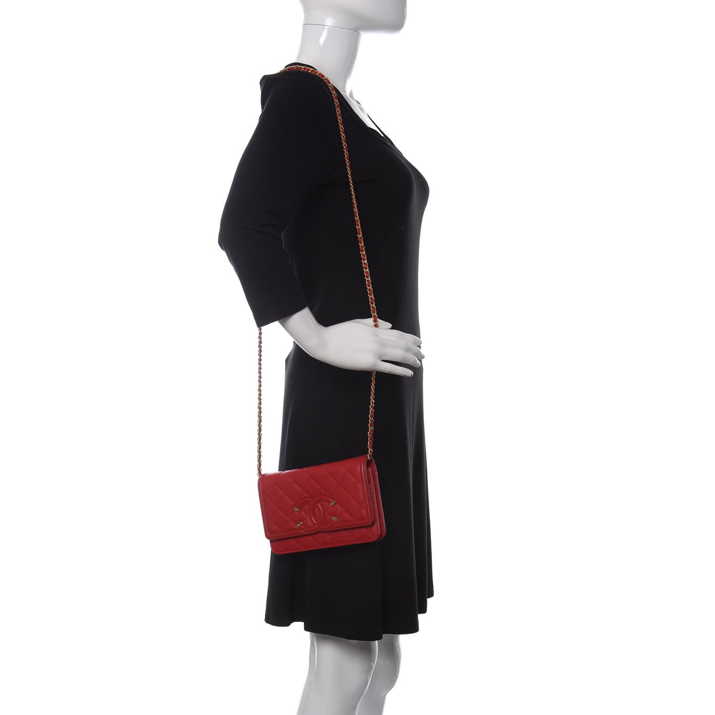 Caviar Quilted CC Filigree Wallet On Chain WOC Red