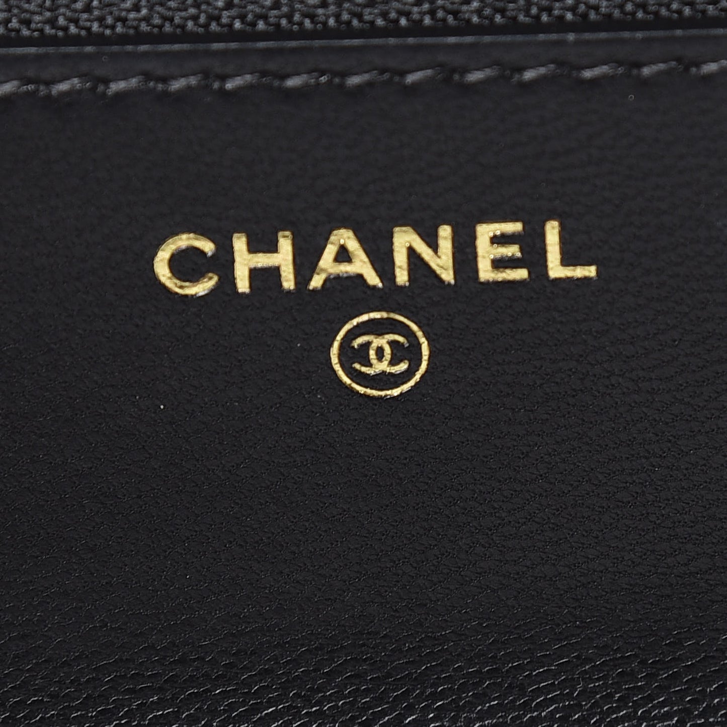 Goatskin Quilted 19 Wallet On Chain WOC Black