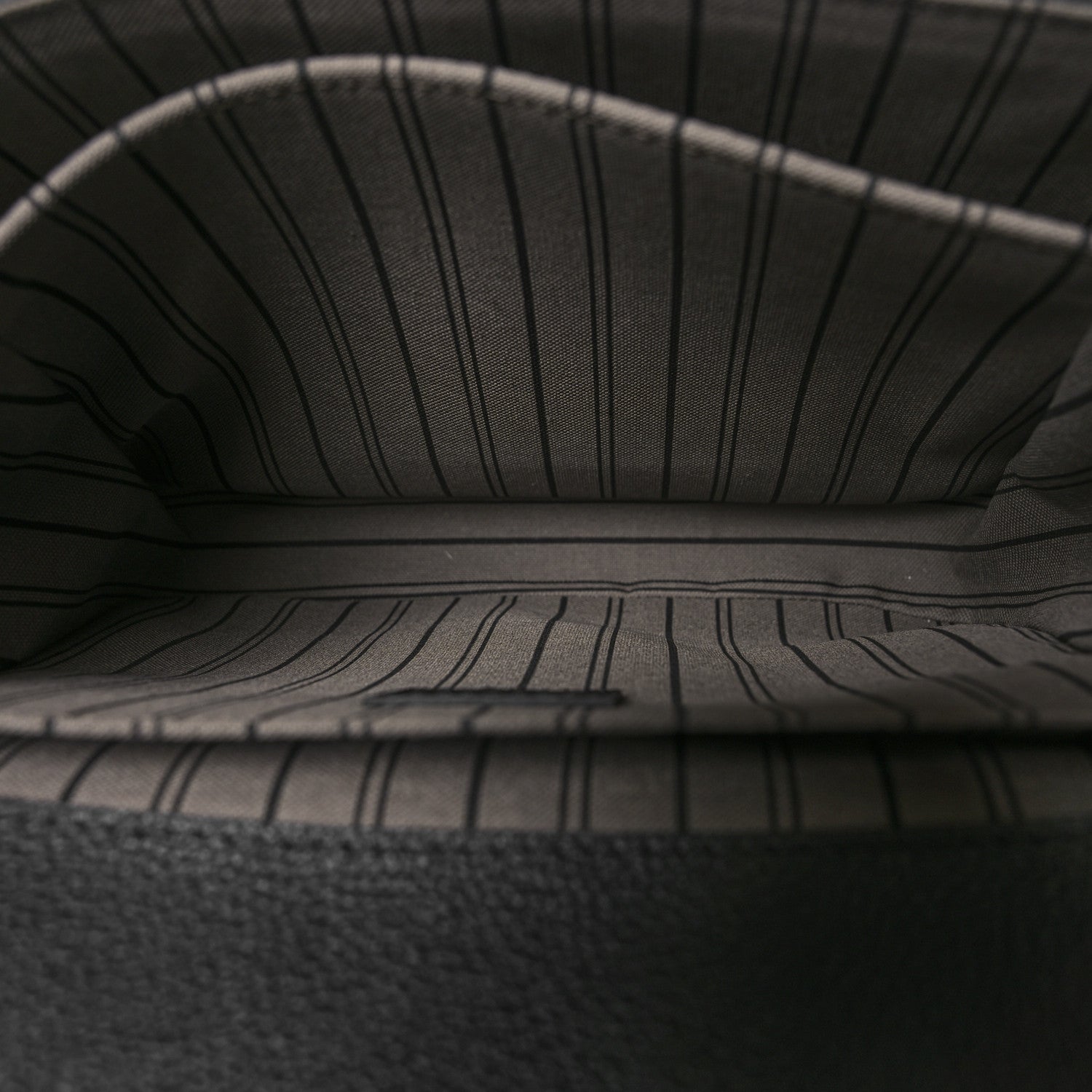 Louis Vuitton Empreinte Pochette Metis Black 6 of 10