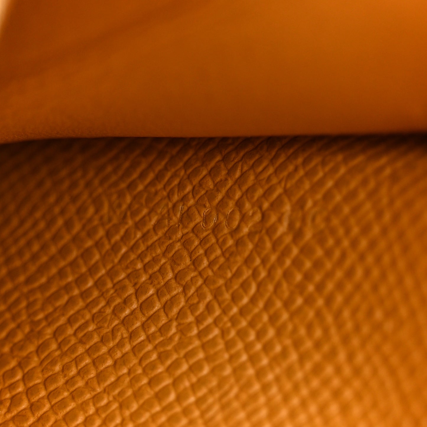 Epsom Kelly Wallet To Go Sesame