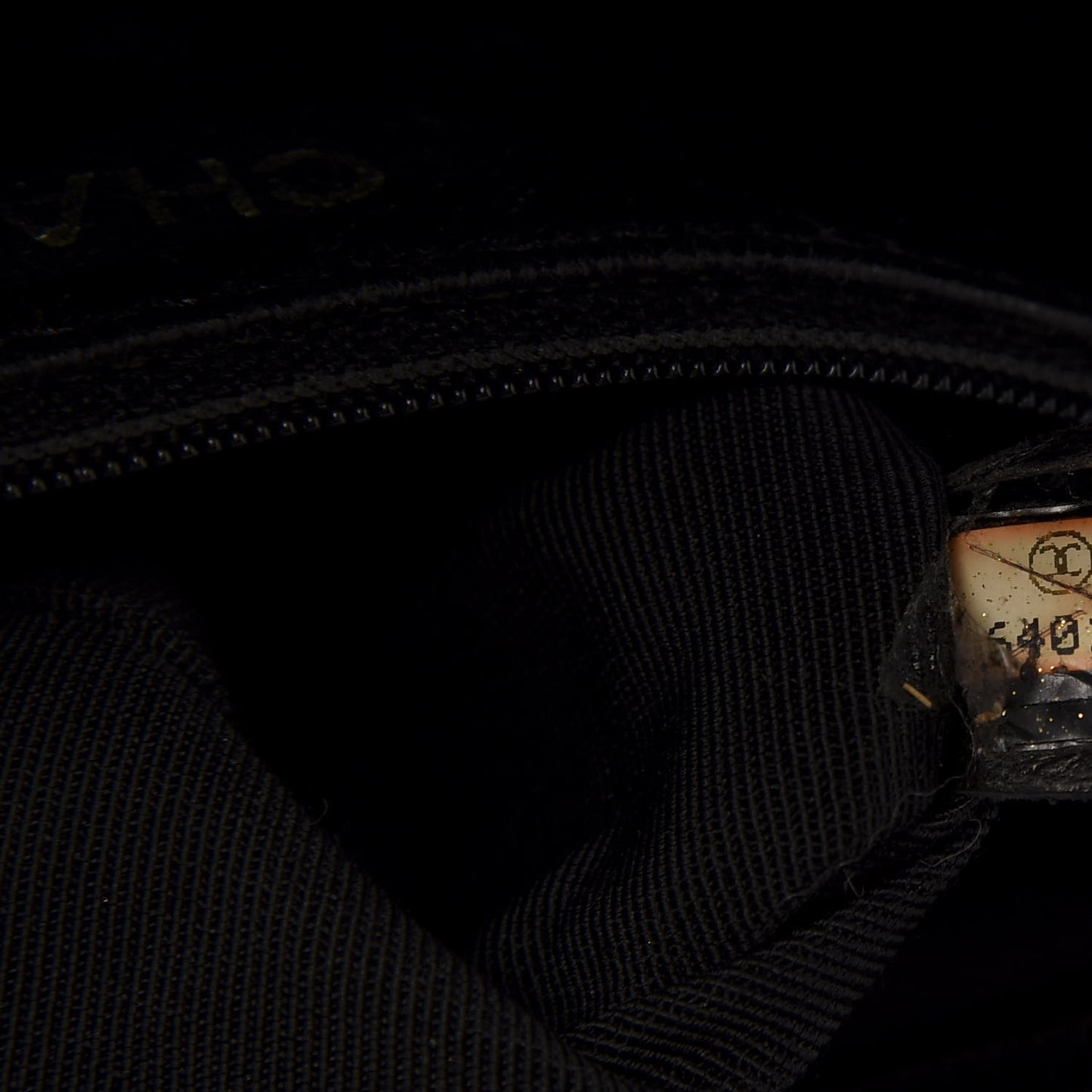 Caviar Quilted Petit Timeless Tote PTT Black