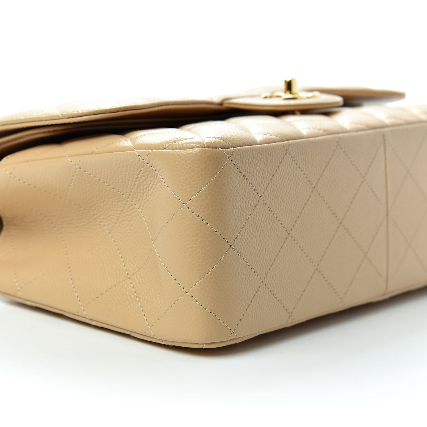 Caviar Quilted Jumbo Double Flap Beige Clair