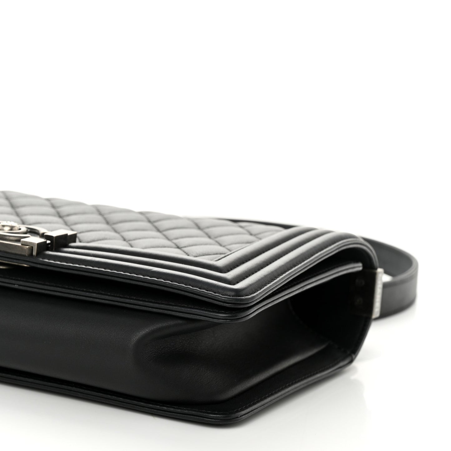 Calfskin Quilted Medium Boy Flap Black