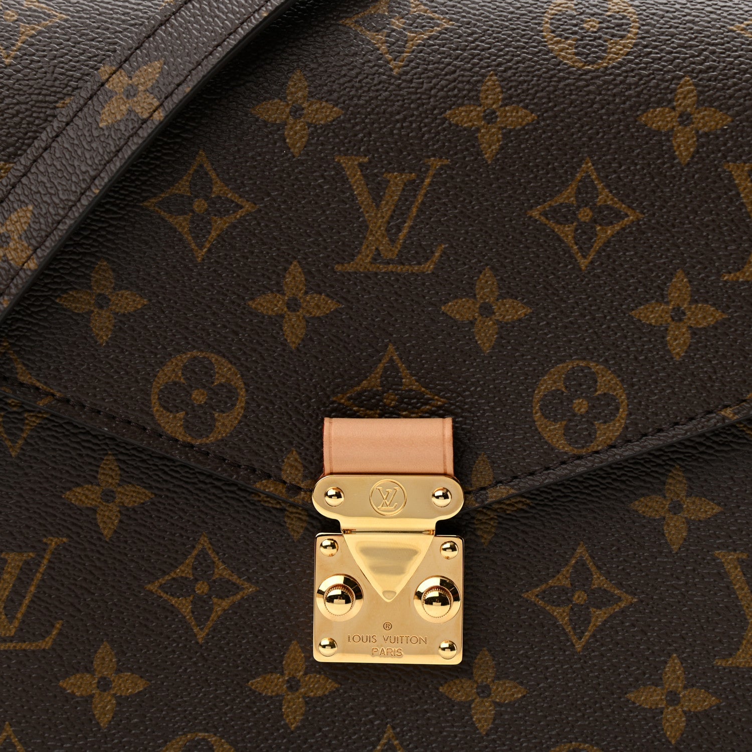 Louis Vuitton Monogram Pochette Metis 7 of 9