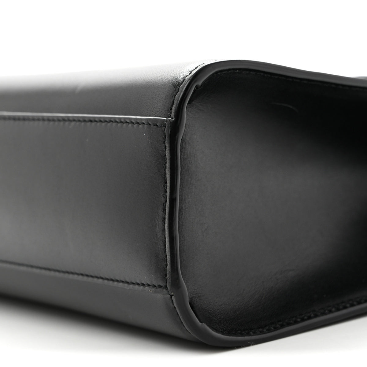 Smooth Calfskin Manhattan Shoulder Bag Black