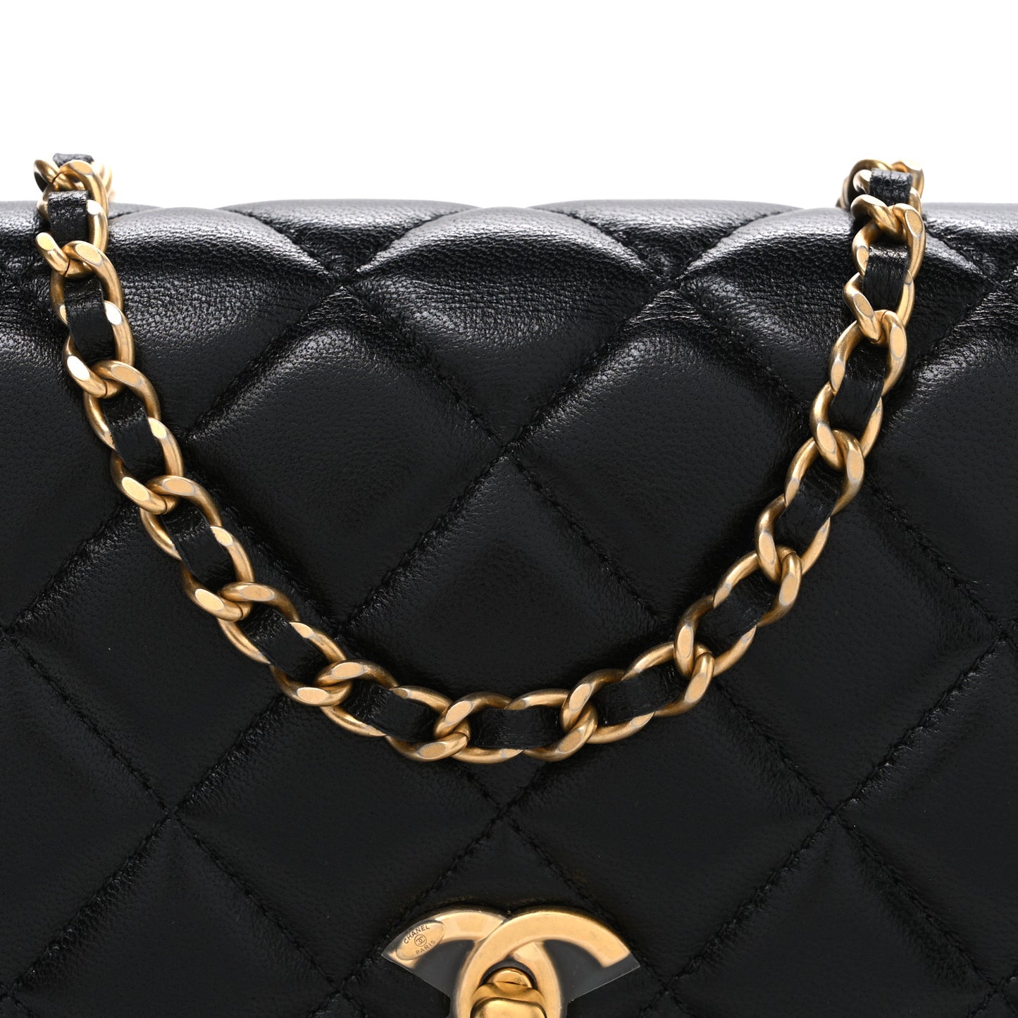 Lambskin Quilted CC Pearl Crush Wallet on Chain WOC Black