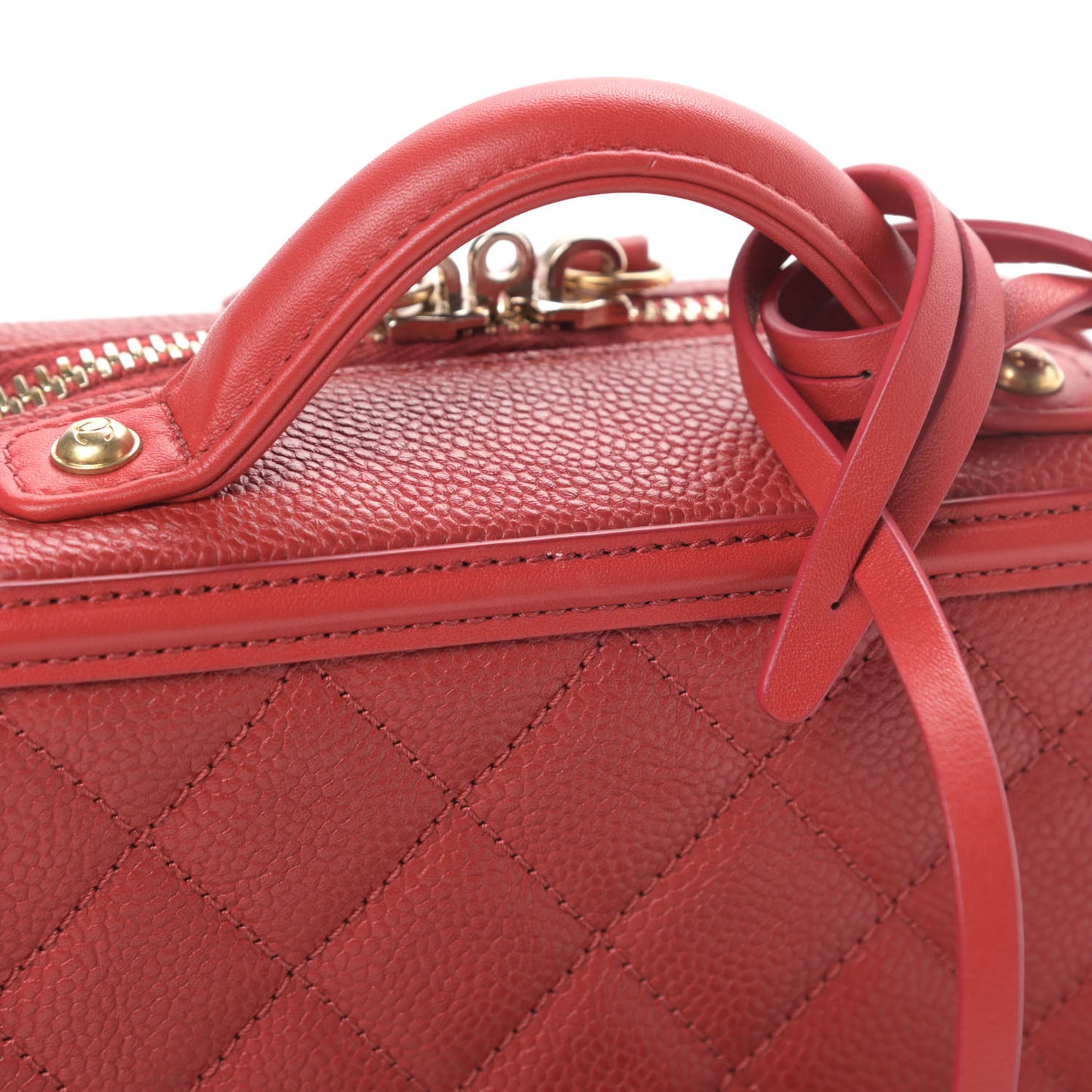 Caviar Quilted Small CC Filigree Vanity Case Red