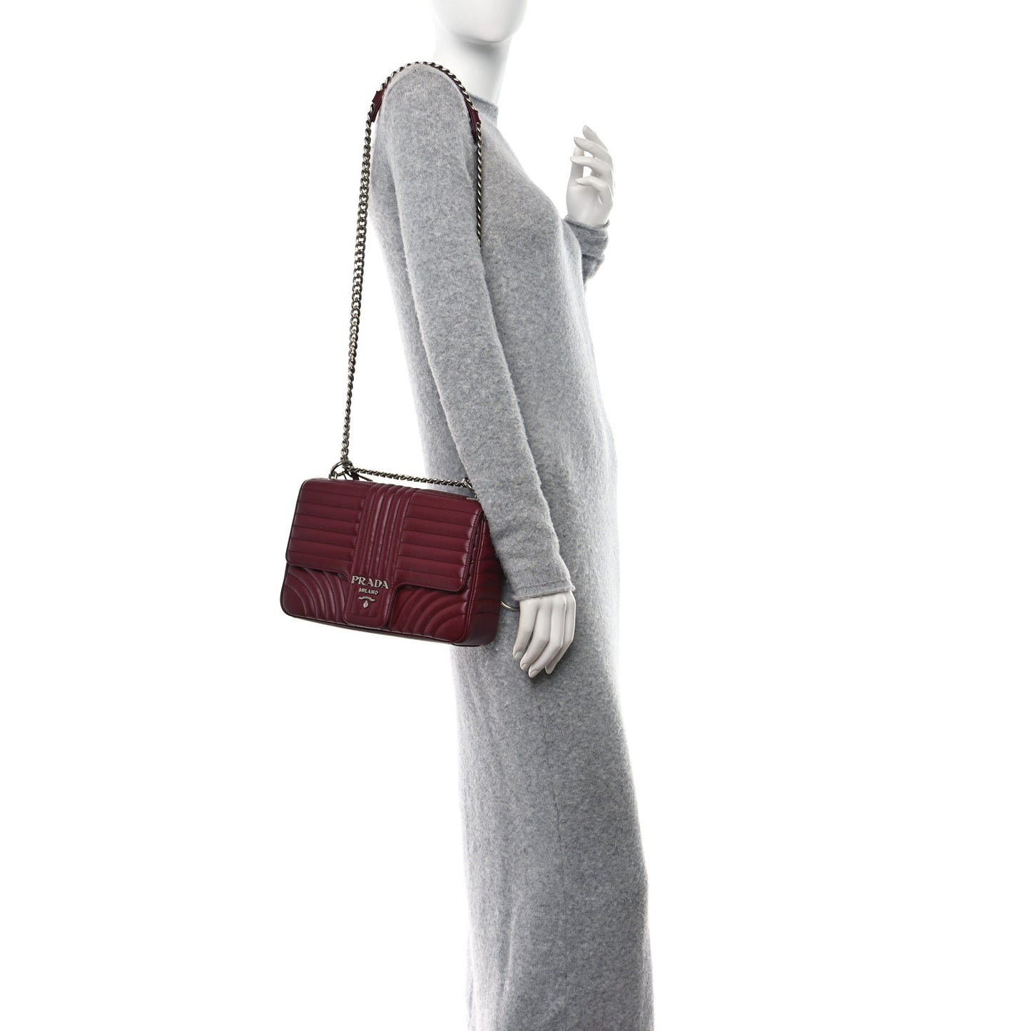 Soft Calfskin Impunture Diagramme Large Chain Flap Shoulder Bag Cerise