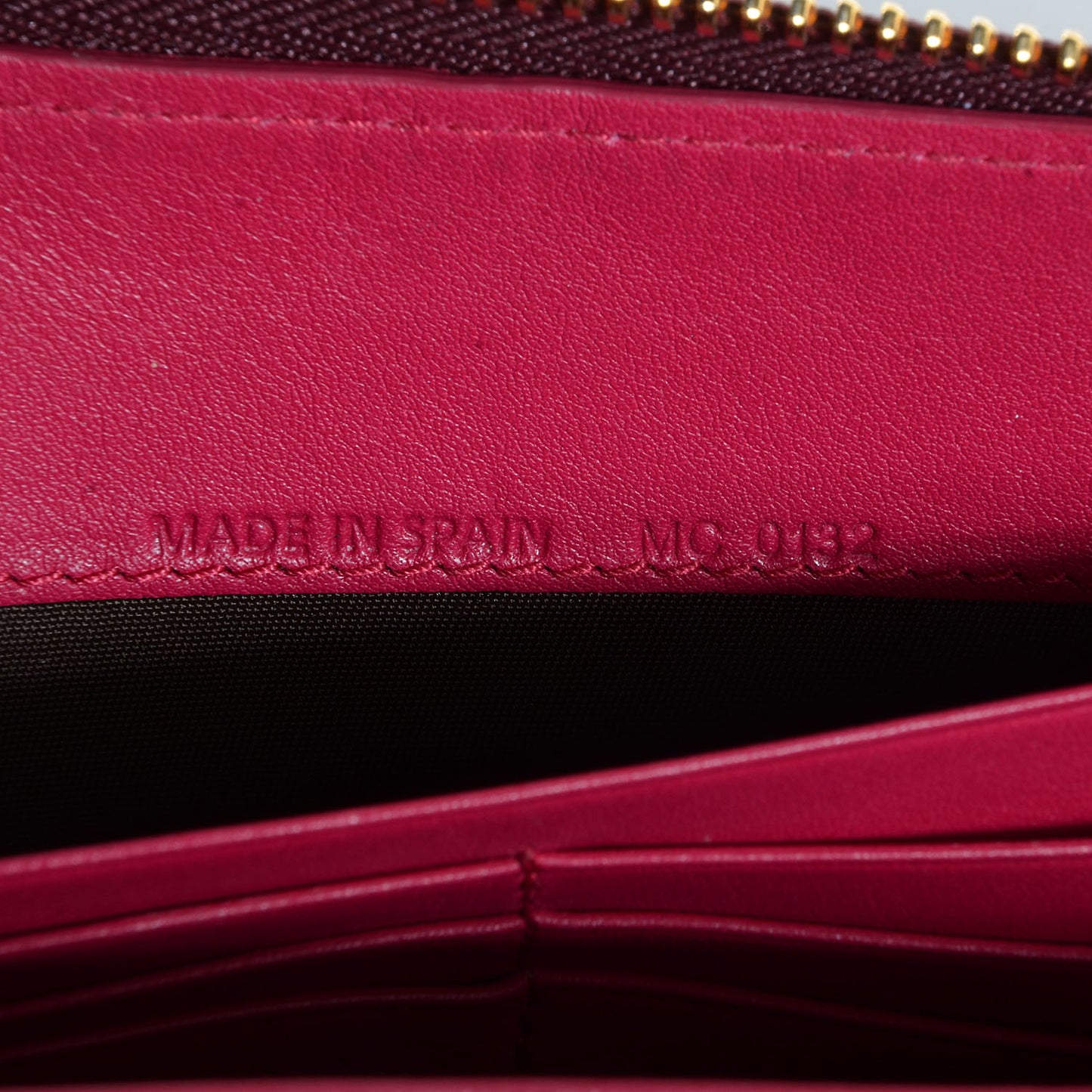 Patent Ultimate Voyageur Zip Around Wallet Bordeaux