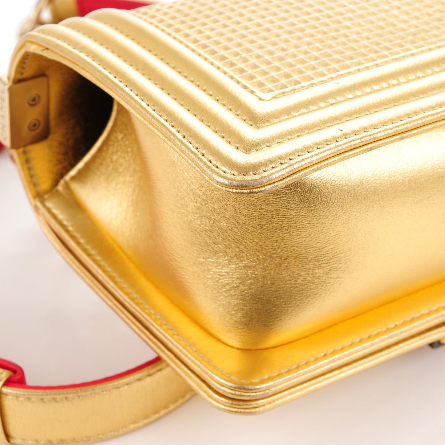 Metallic Lambskin Embossed Small Cube Boy Flap Gold