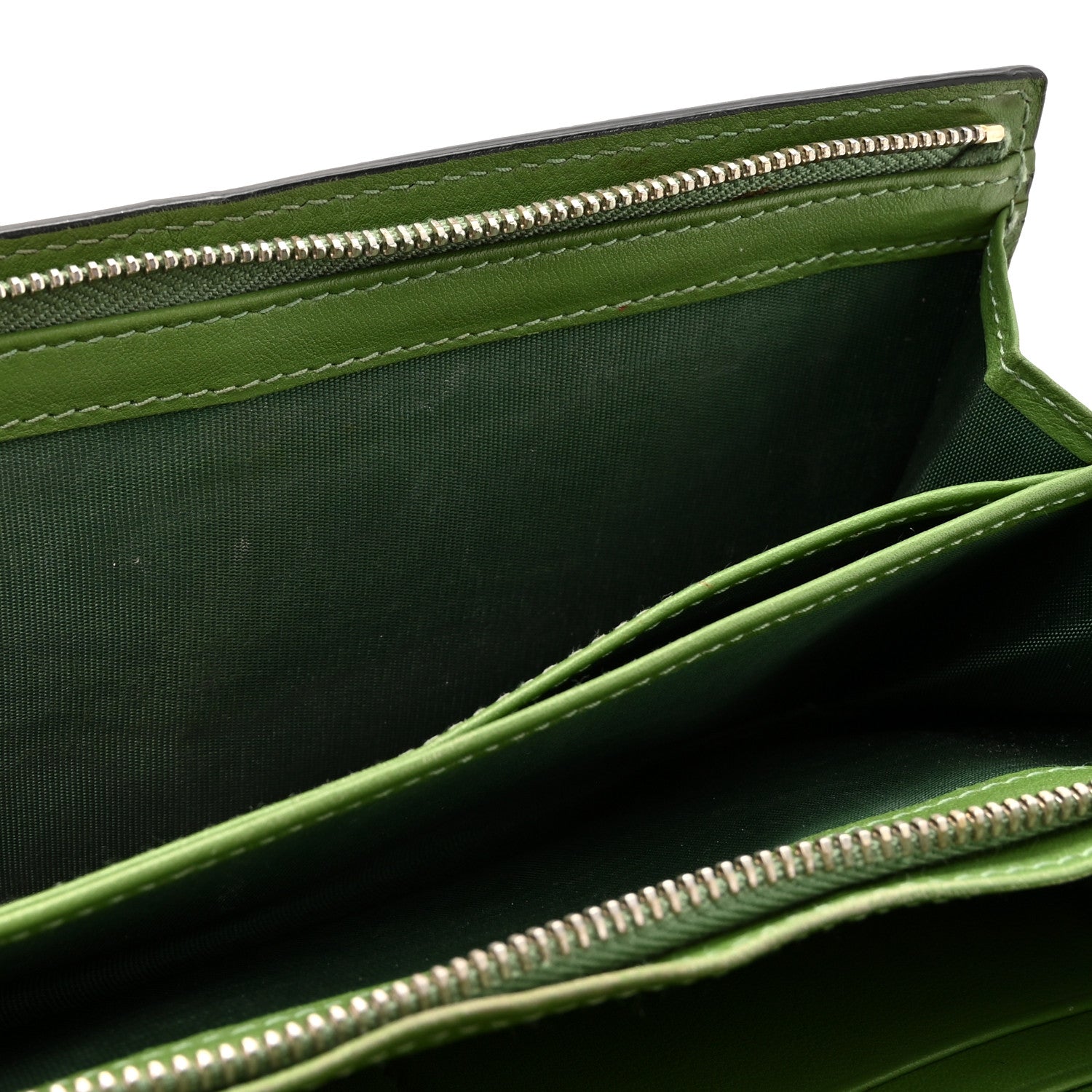 Valentino Garavani Calfskin Rockstud Wristlet Travel Wallet Green 10 of 17