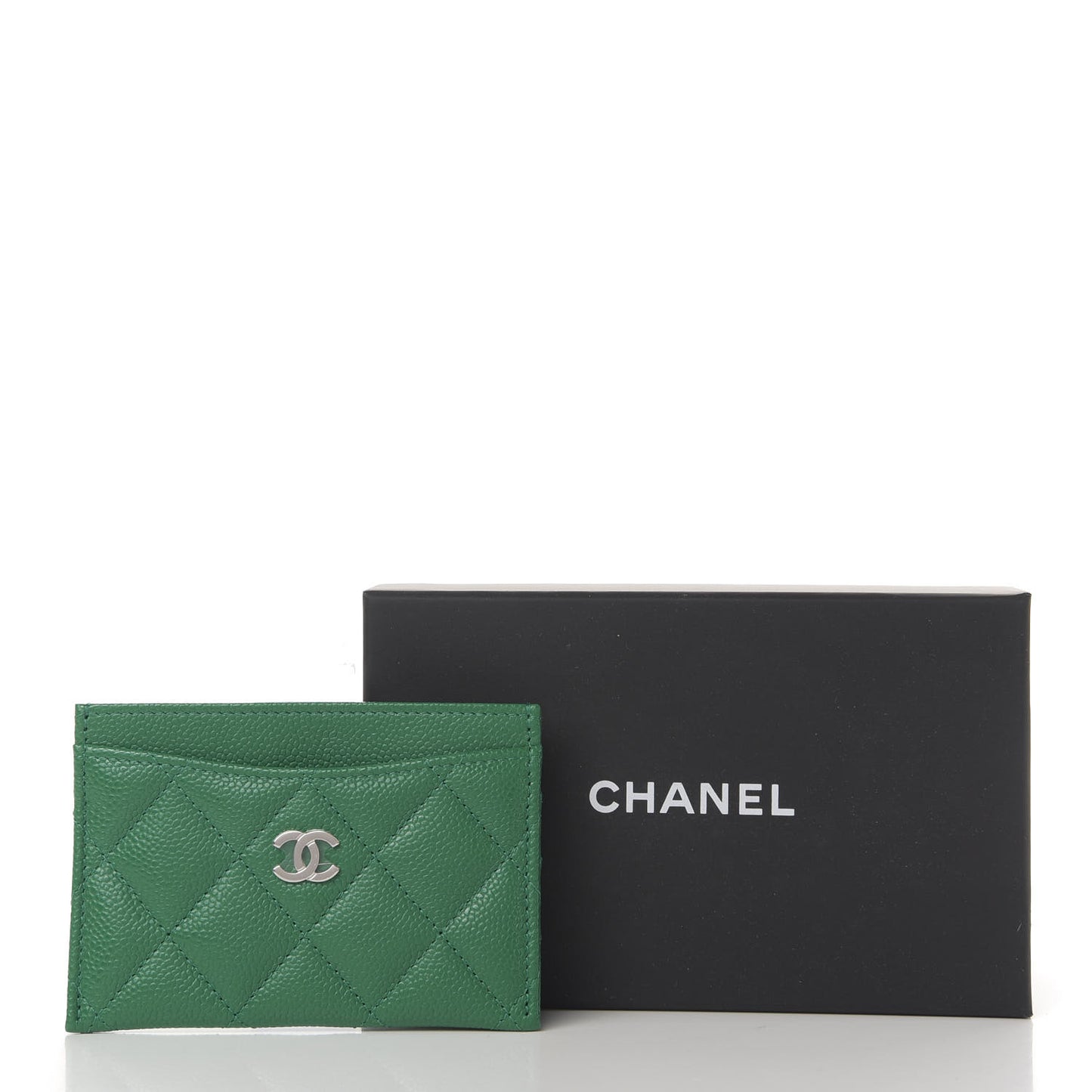 Caviar Quilted Card Holder Green