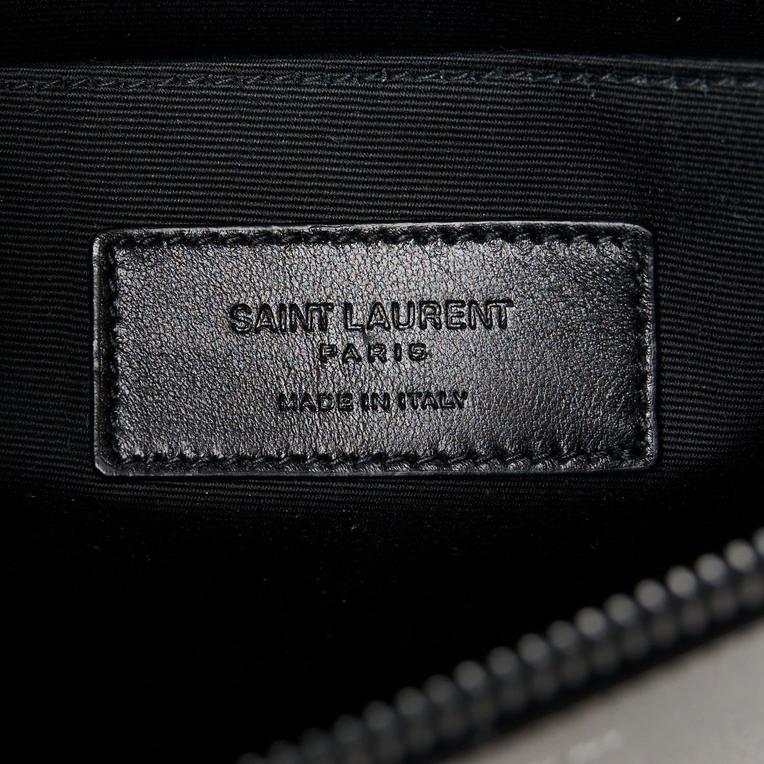Saint Laurent Grain De Poudre Zipped Tablet Holder Black 6 of 9